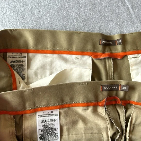 3 for 1 price: 3 pair of Men’s Dockers D3 classic fit khakis - Size 31x30. - Picture 3 of 11